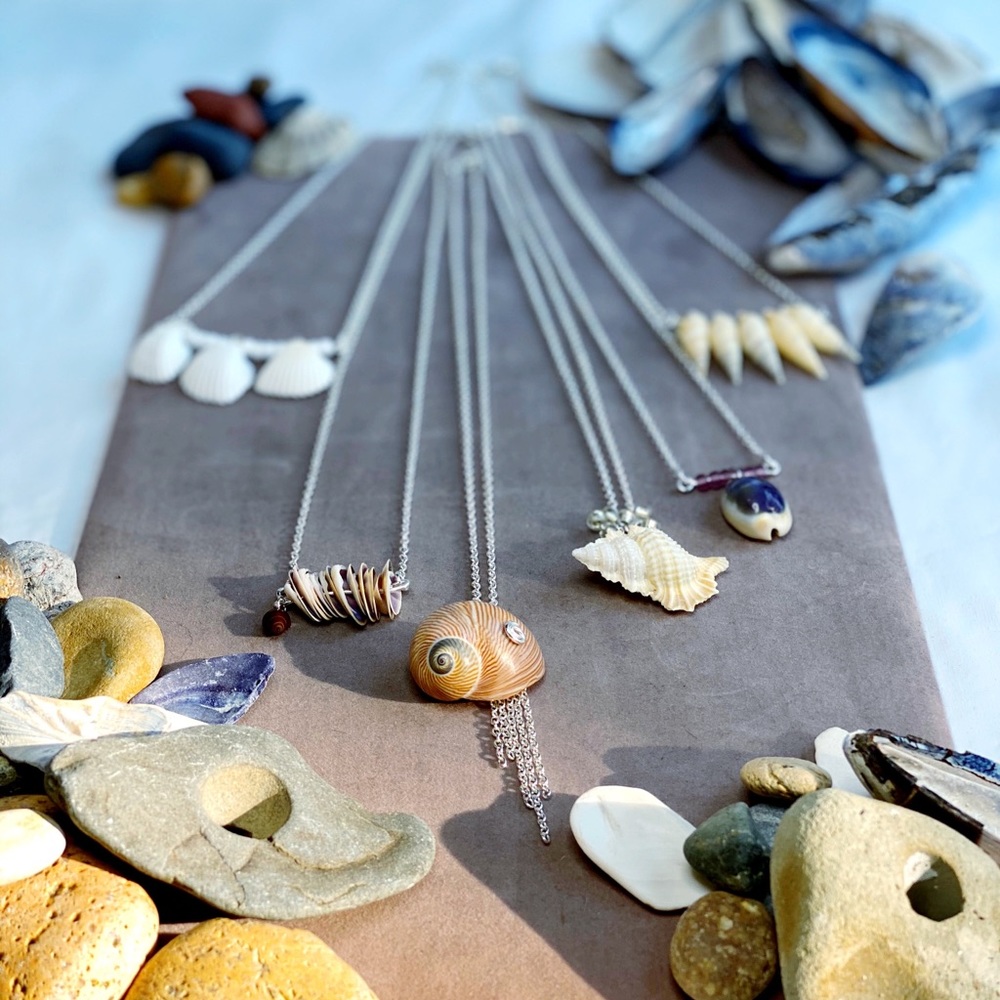 Tiny Natural White & Lavender Coquina Shell Set - Picture 5 of 7